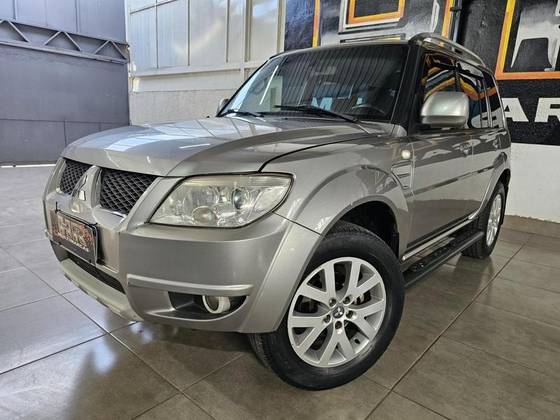 MITSUBISHI PAJERO TR4 2.0 4X2 16V 140CV FLEX 4P MANUAL